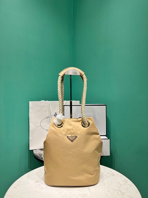 Bag P, photo 1