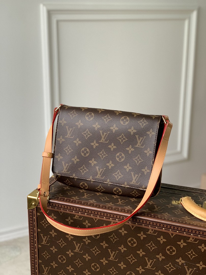 Bag 1V, photo 1