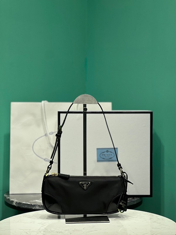 Bag P, photo 1