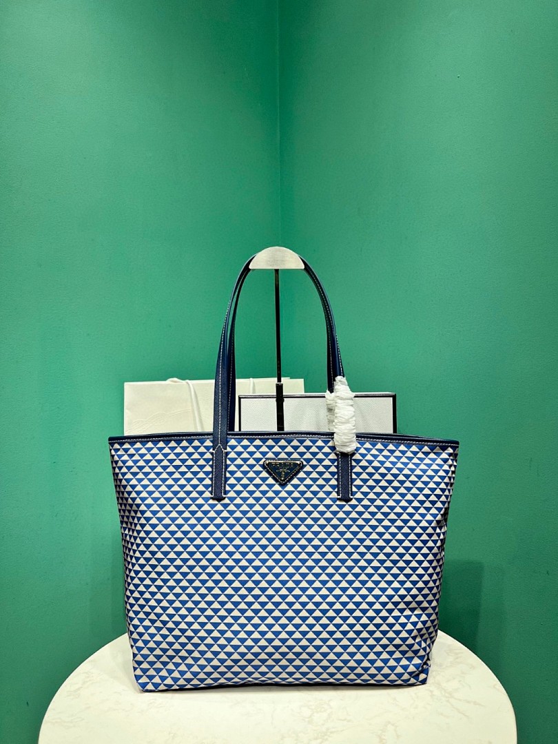 Bag P, photo 1