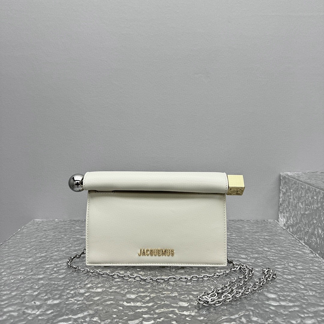 Other J, photo 1