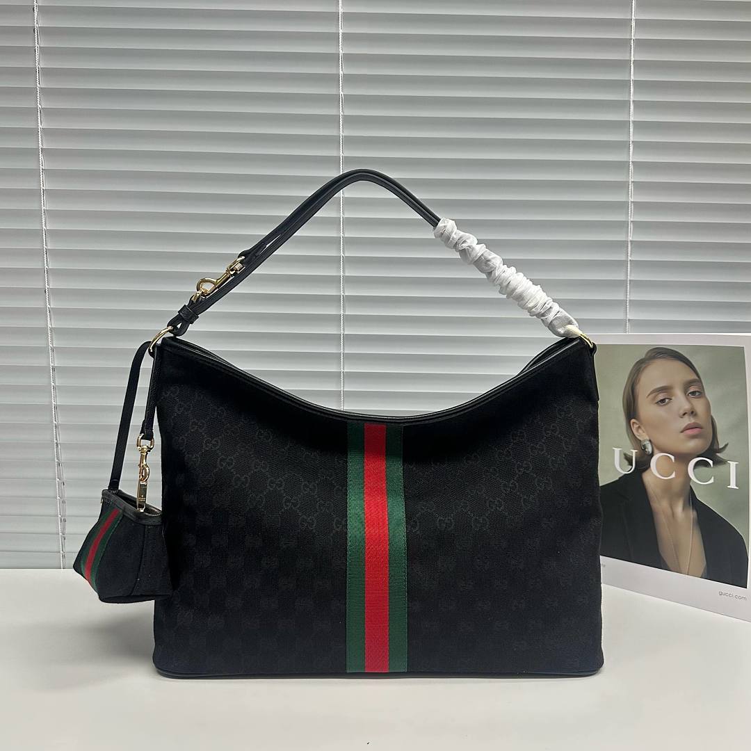 Bag G, photo 1
