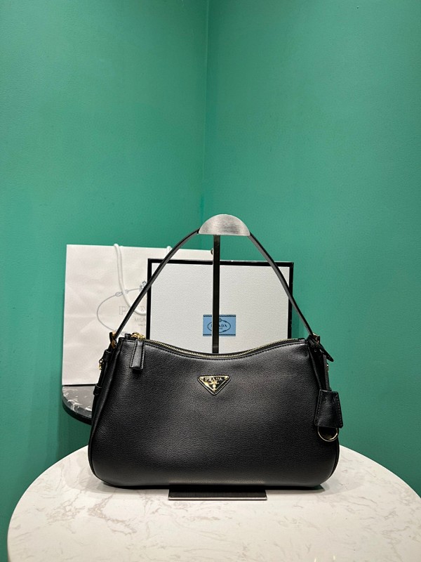 Bag P, photo 1