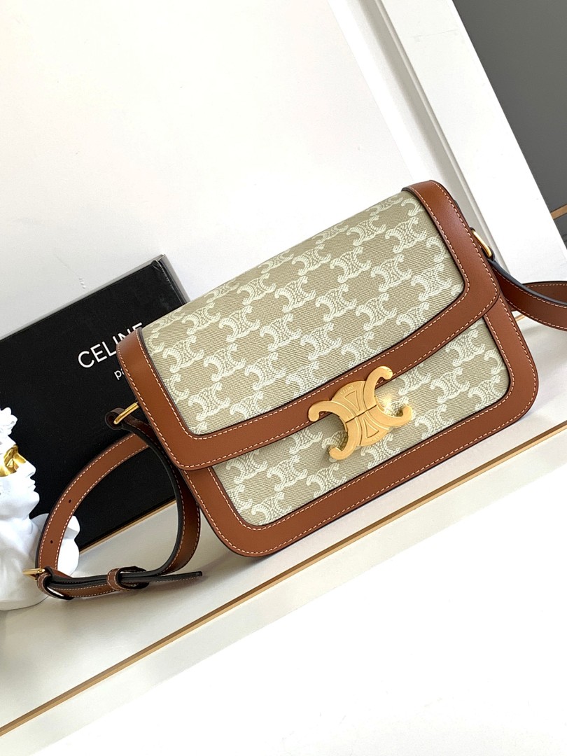 Bag C, photo 1