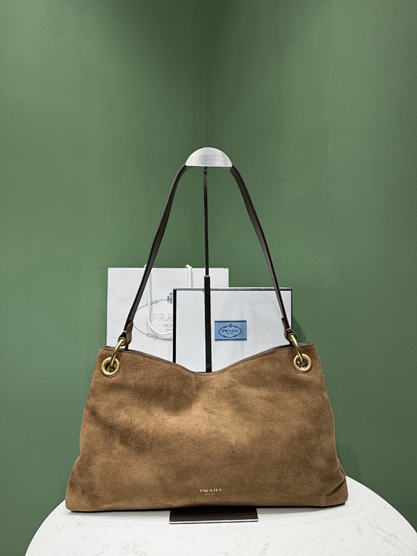 Bag P, photo 1