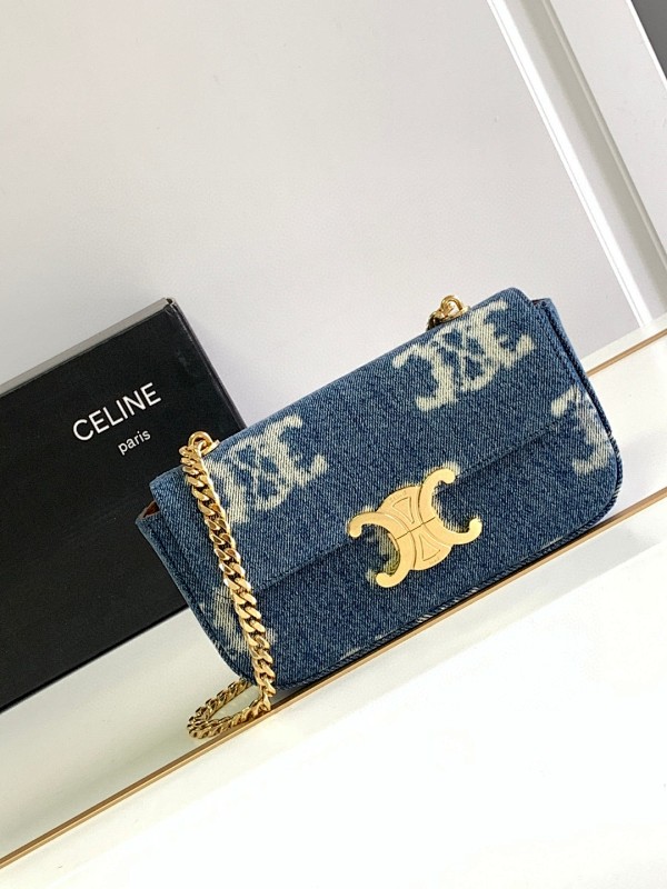 Bag C, photo 1