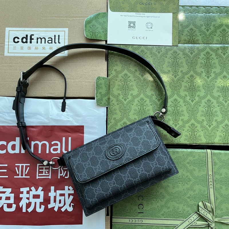 G, photo 1