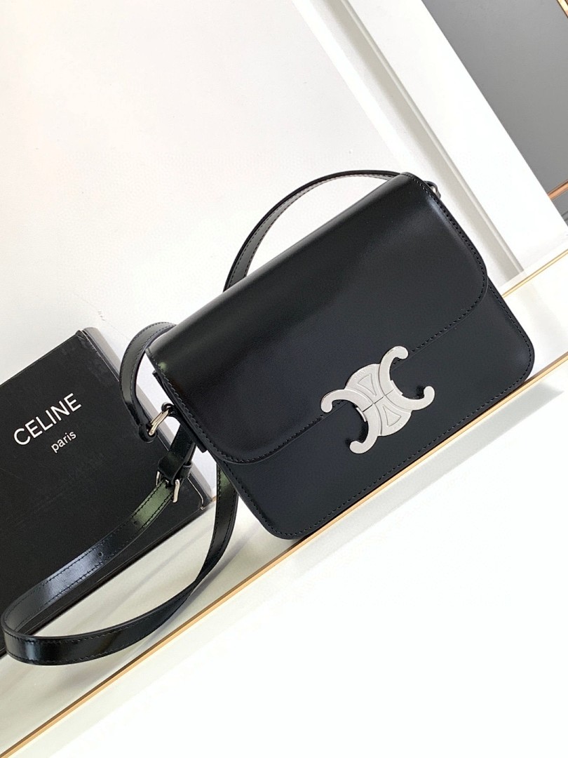 Bag C, photo 1
