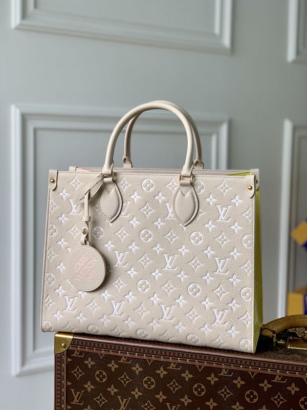 Bag 1V, photo 1