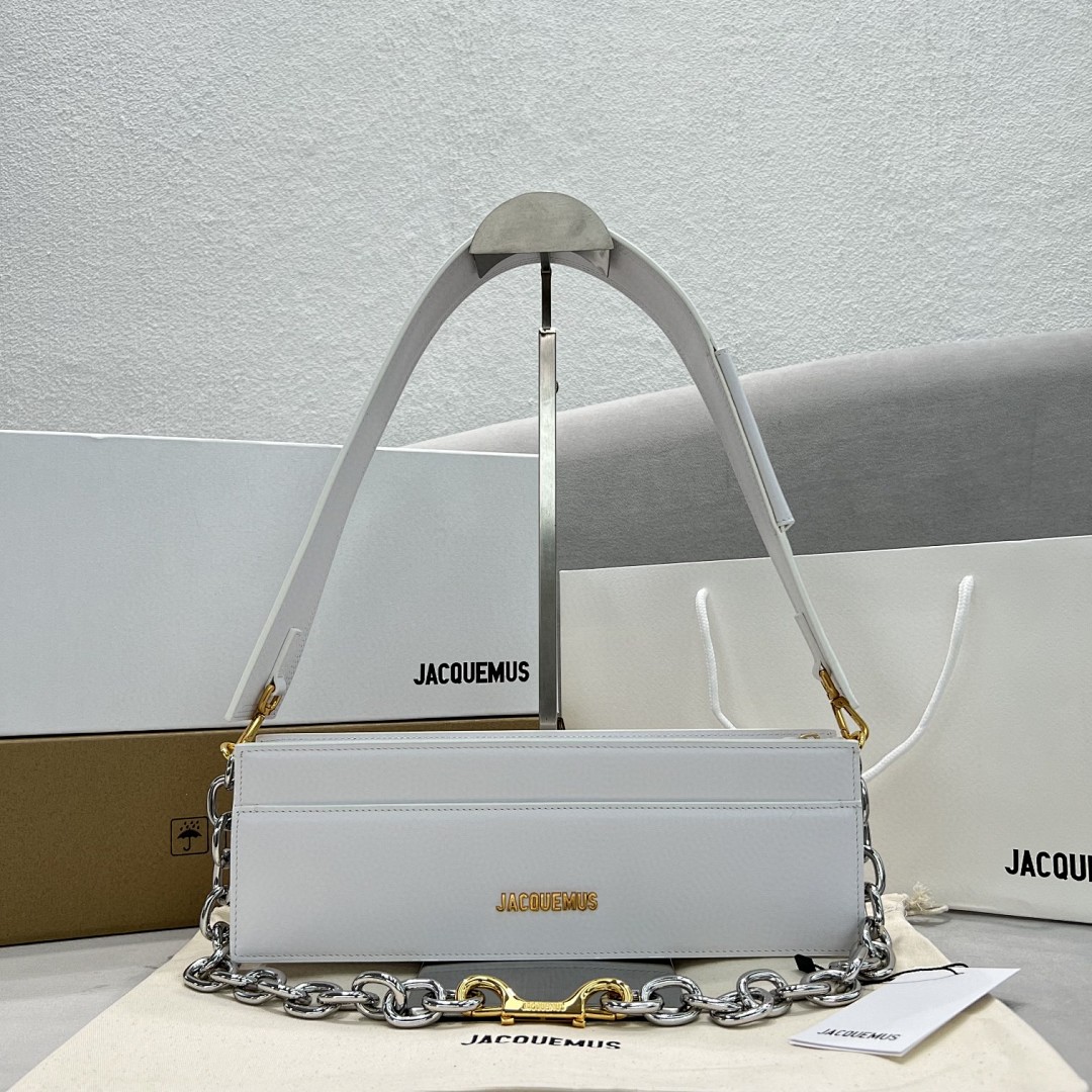 Other J, photo 1