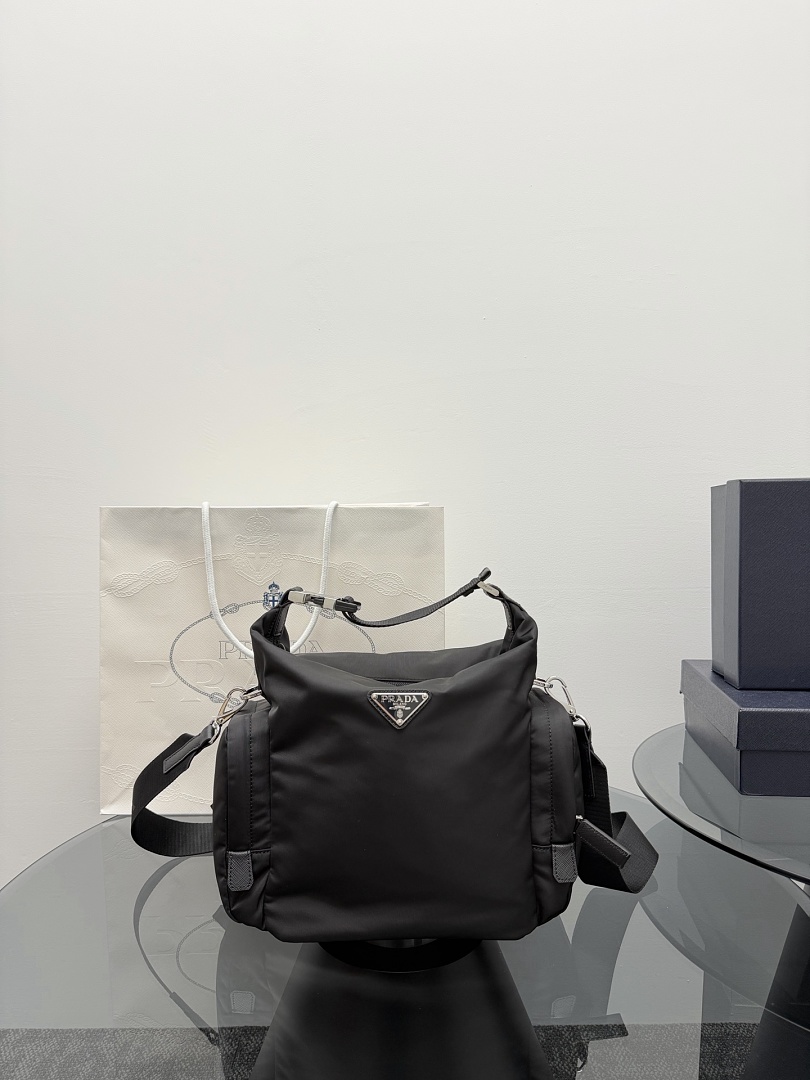 Bag P, photo 1