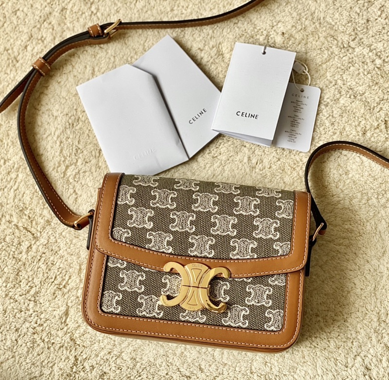Bag C, photo 1