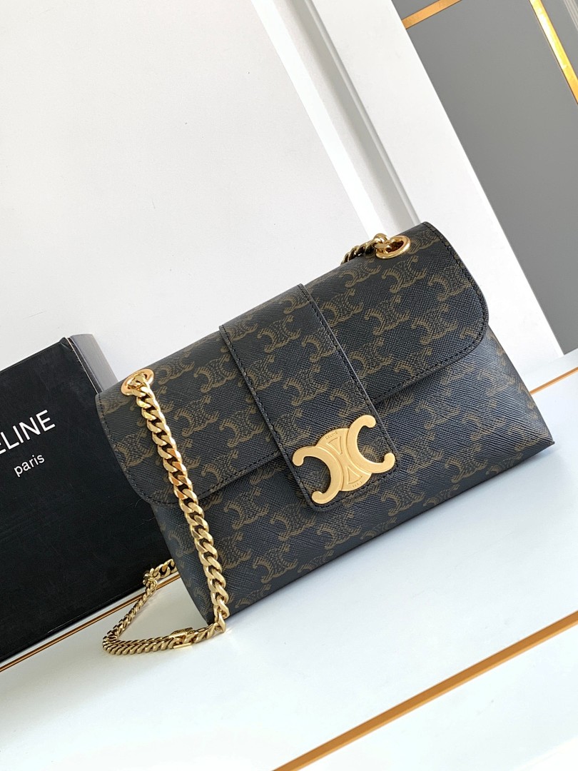 Bag C, photo 1