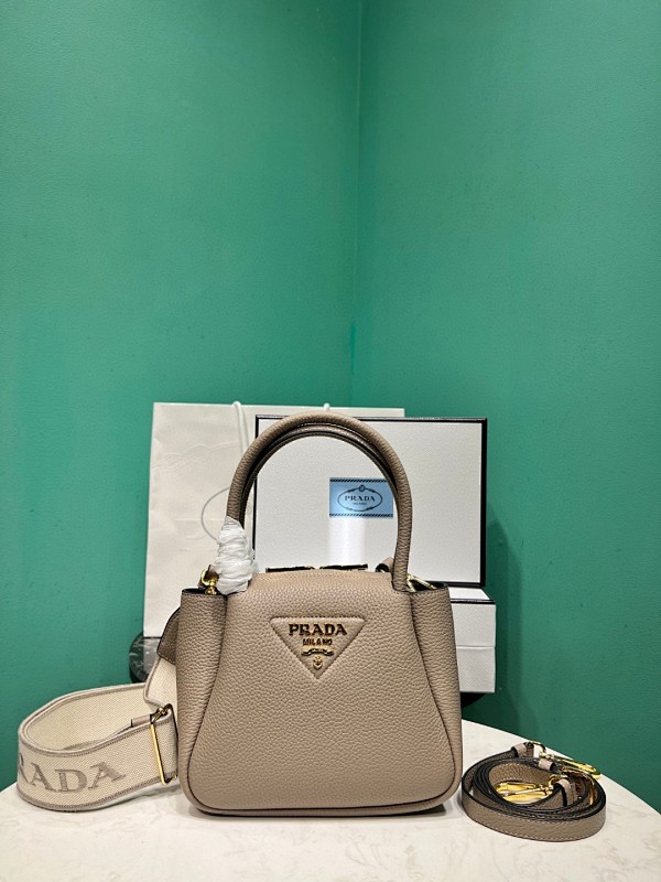 Bag P, photo 1