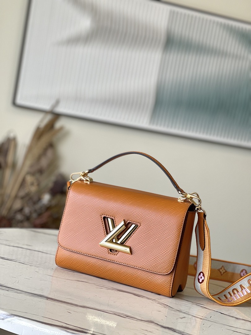 Bag 1, photo 1