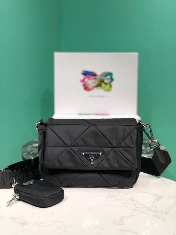 Bag P, photo 1