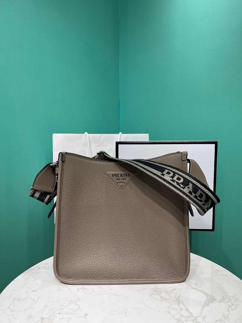 Bag P, photo 1