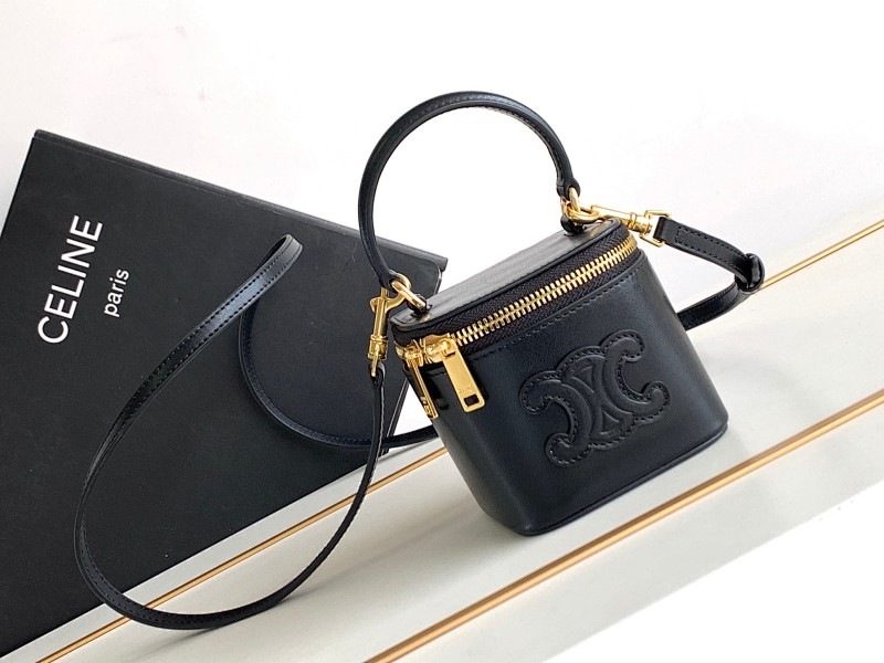 Bag C, photo 1
