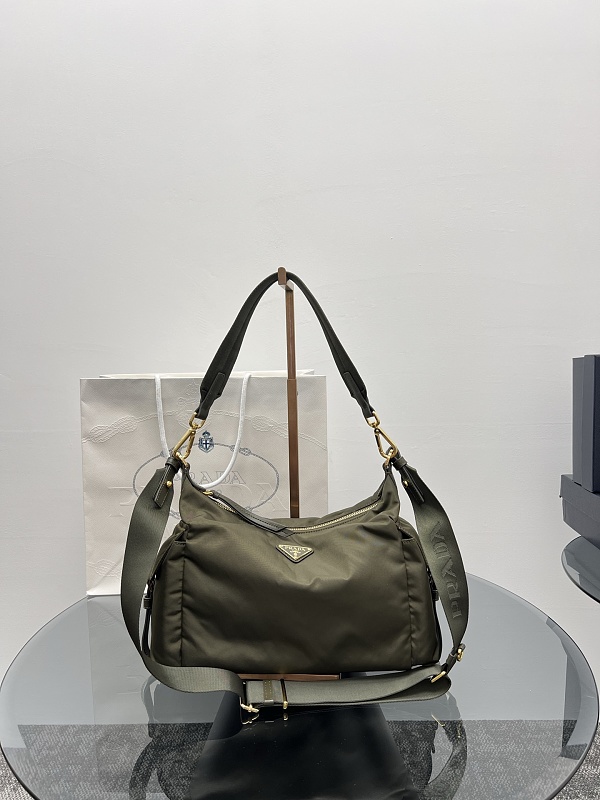Bag P, photo 1