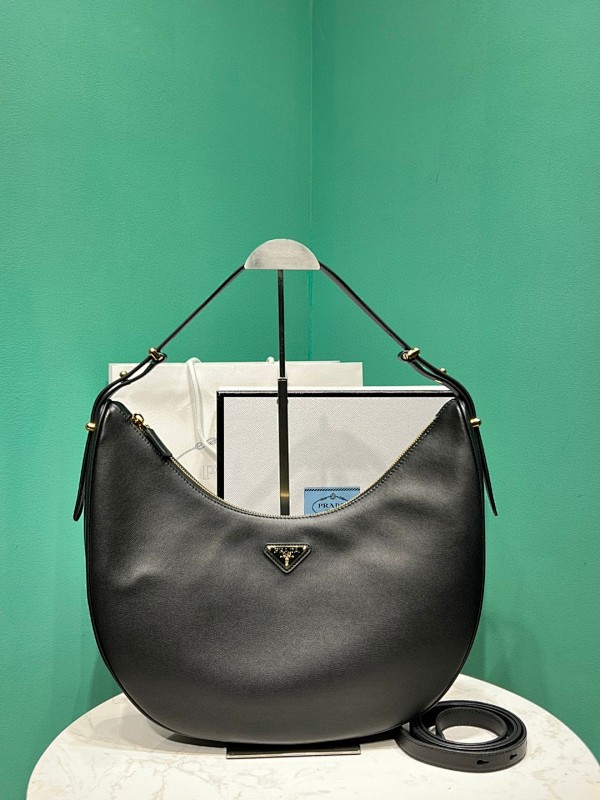 Bag P, photo 1
