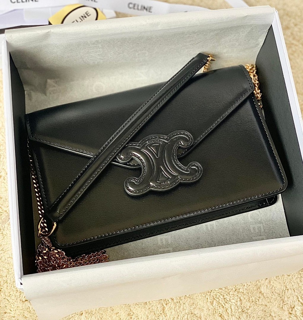 Bag C, photo 1
