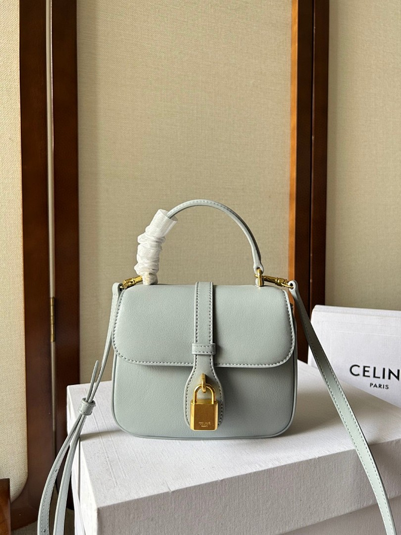 Bag C, photo 1