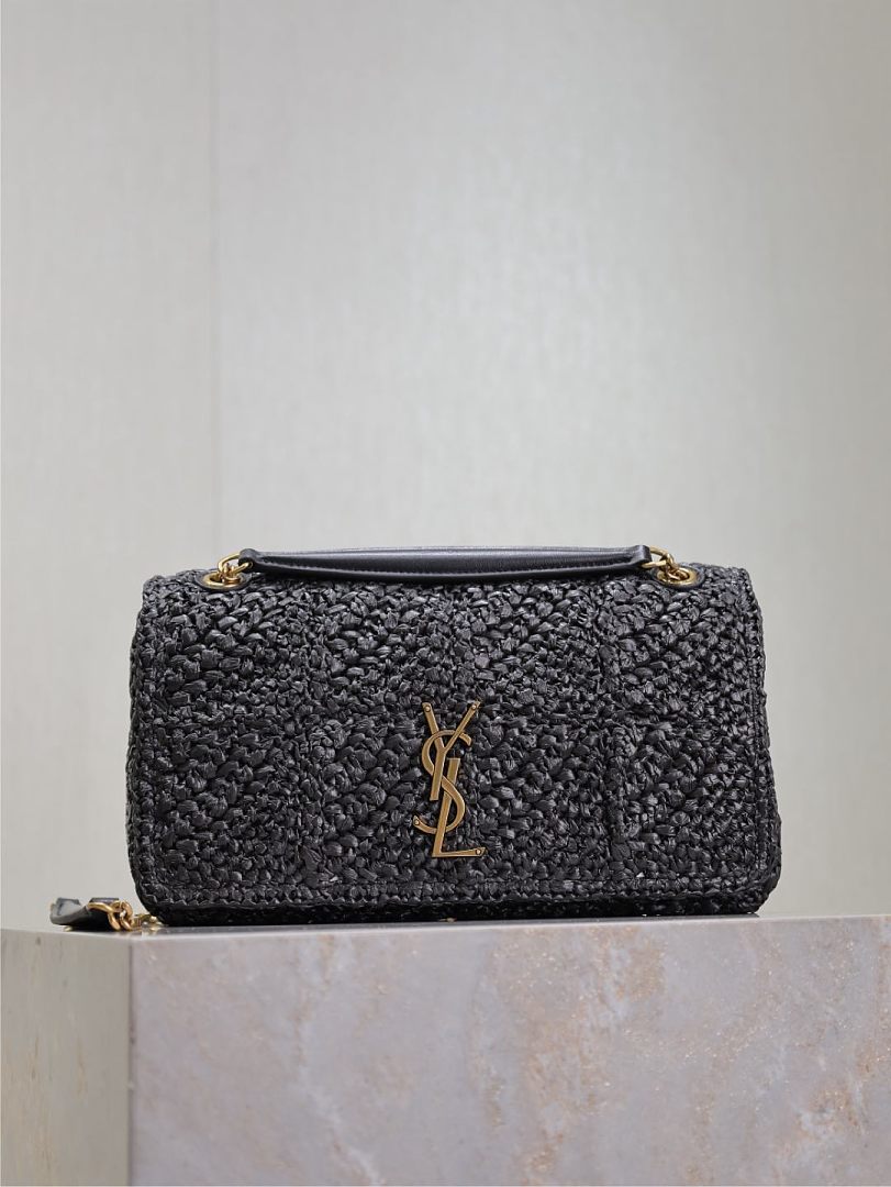 YS, photo 1