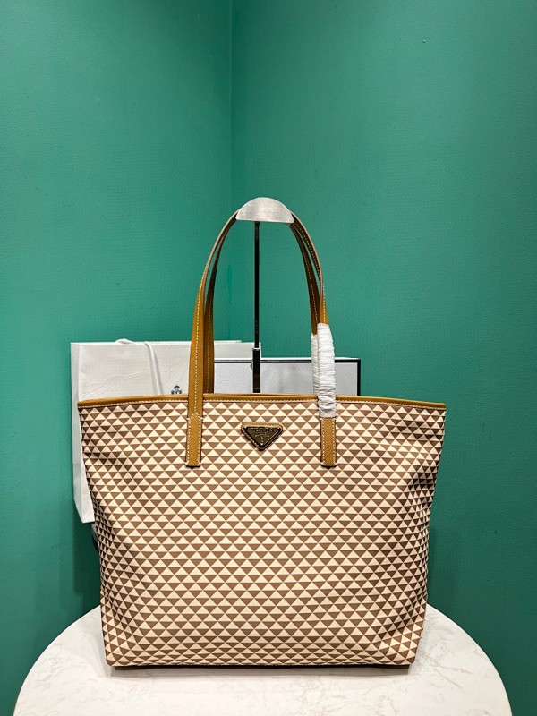 Bag P, photo 1