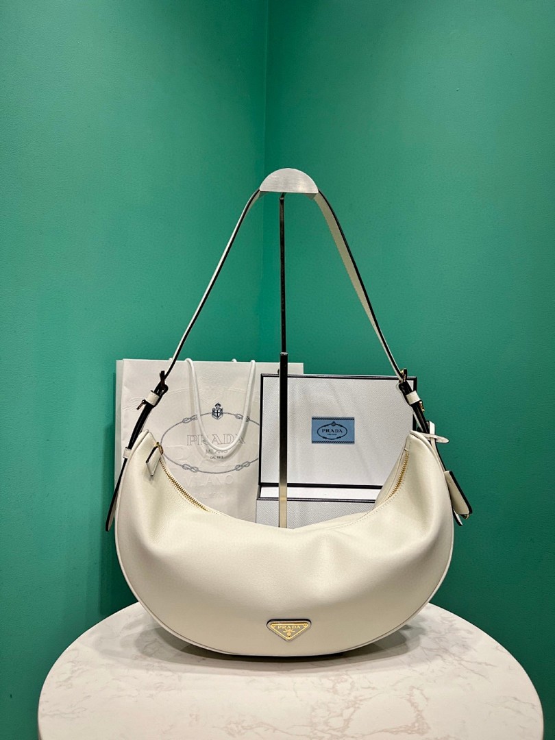 Bag P, photo 1