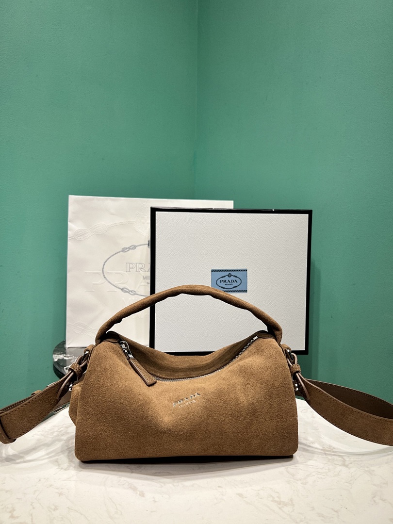 Bag P, photo 1