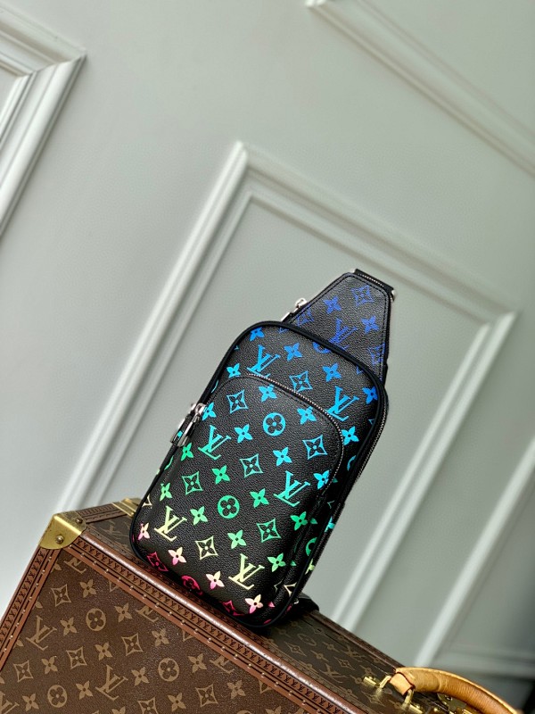 L, photo 1