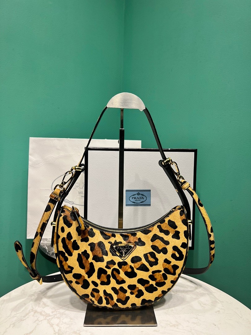Bag P, photo 1