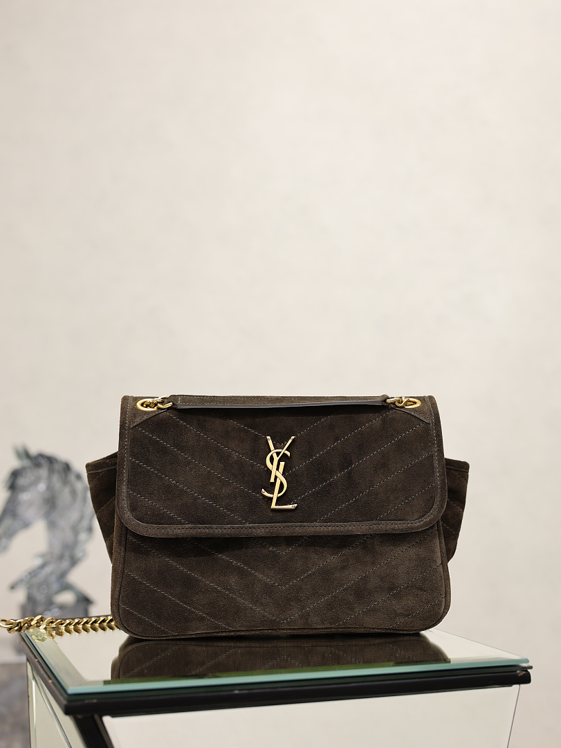 YS, photo 1