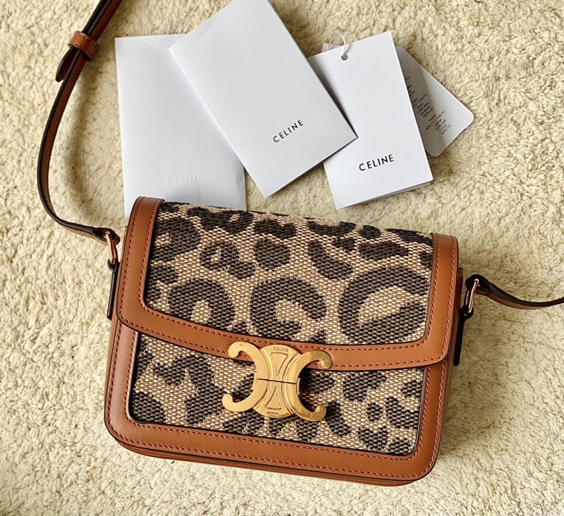 Bag C, photo 1