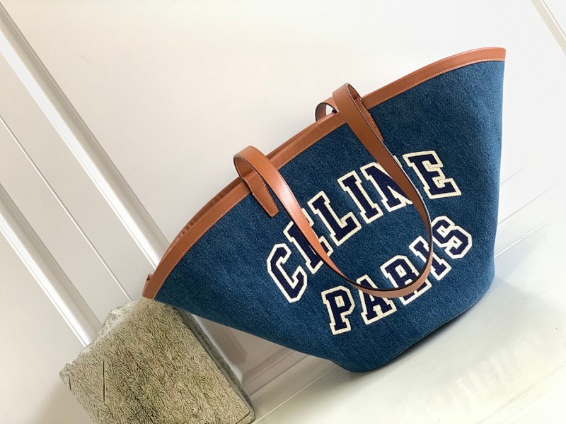 Bag C, photo 1