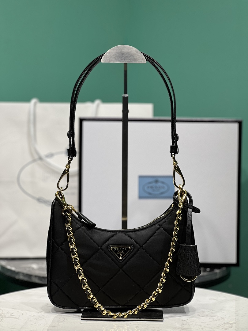 Bag P, photo 1