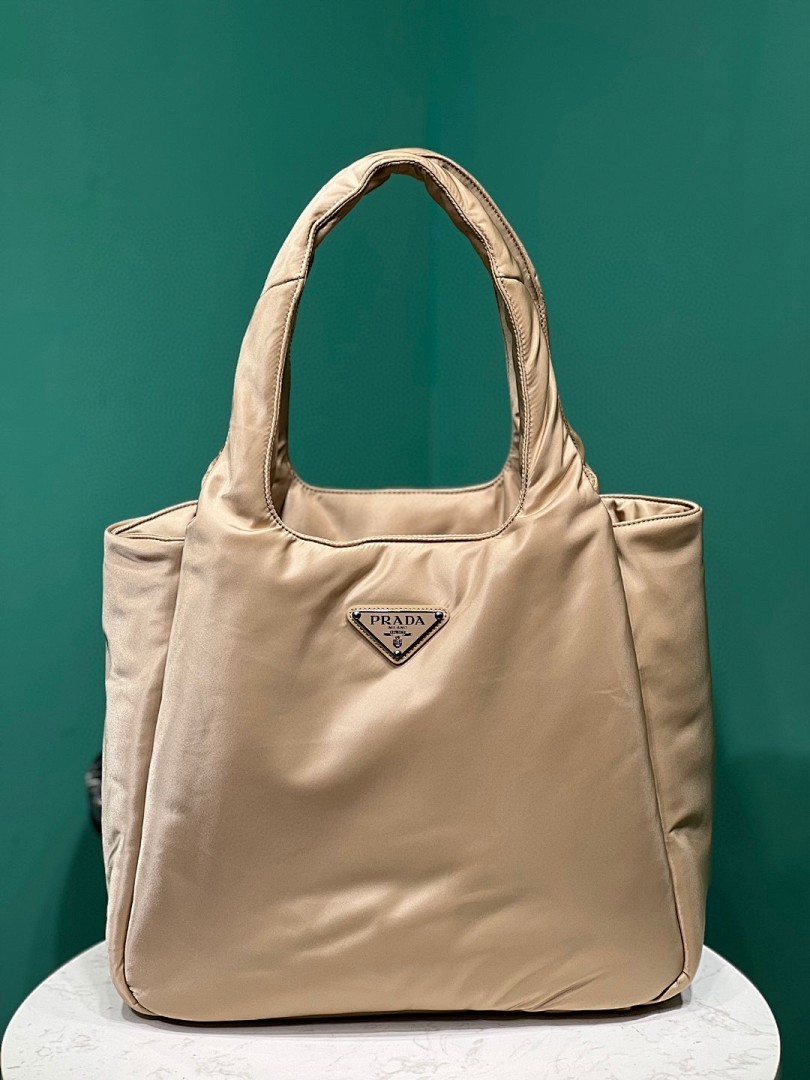 Bag P, photo 1