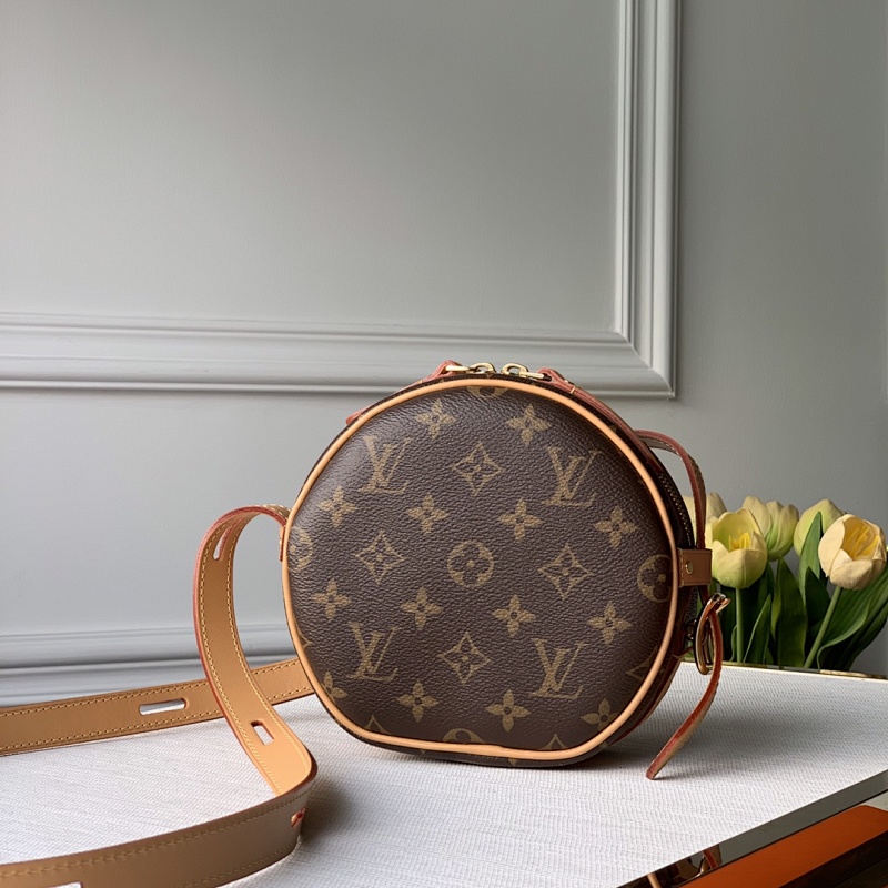 Bag 1V, photo 1