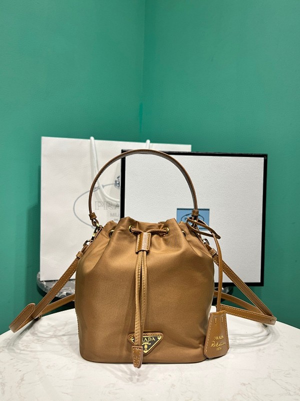 Bag P, photo 1