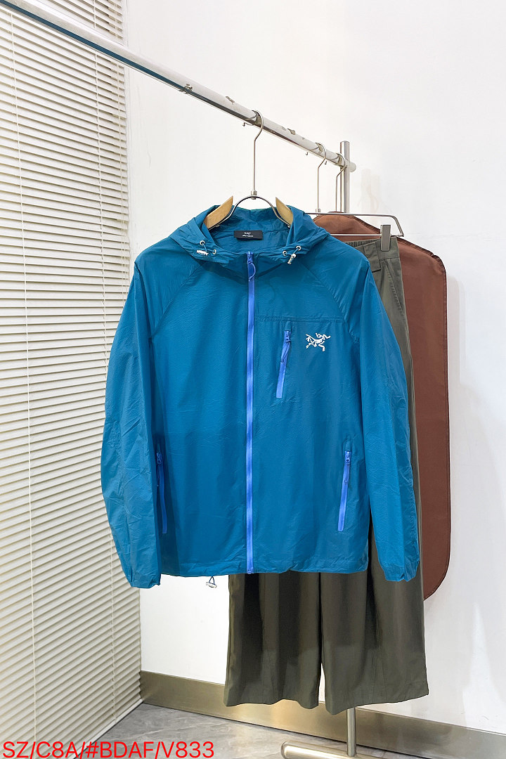 Arc'teryx Arc'teryx, photo 1