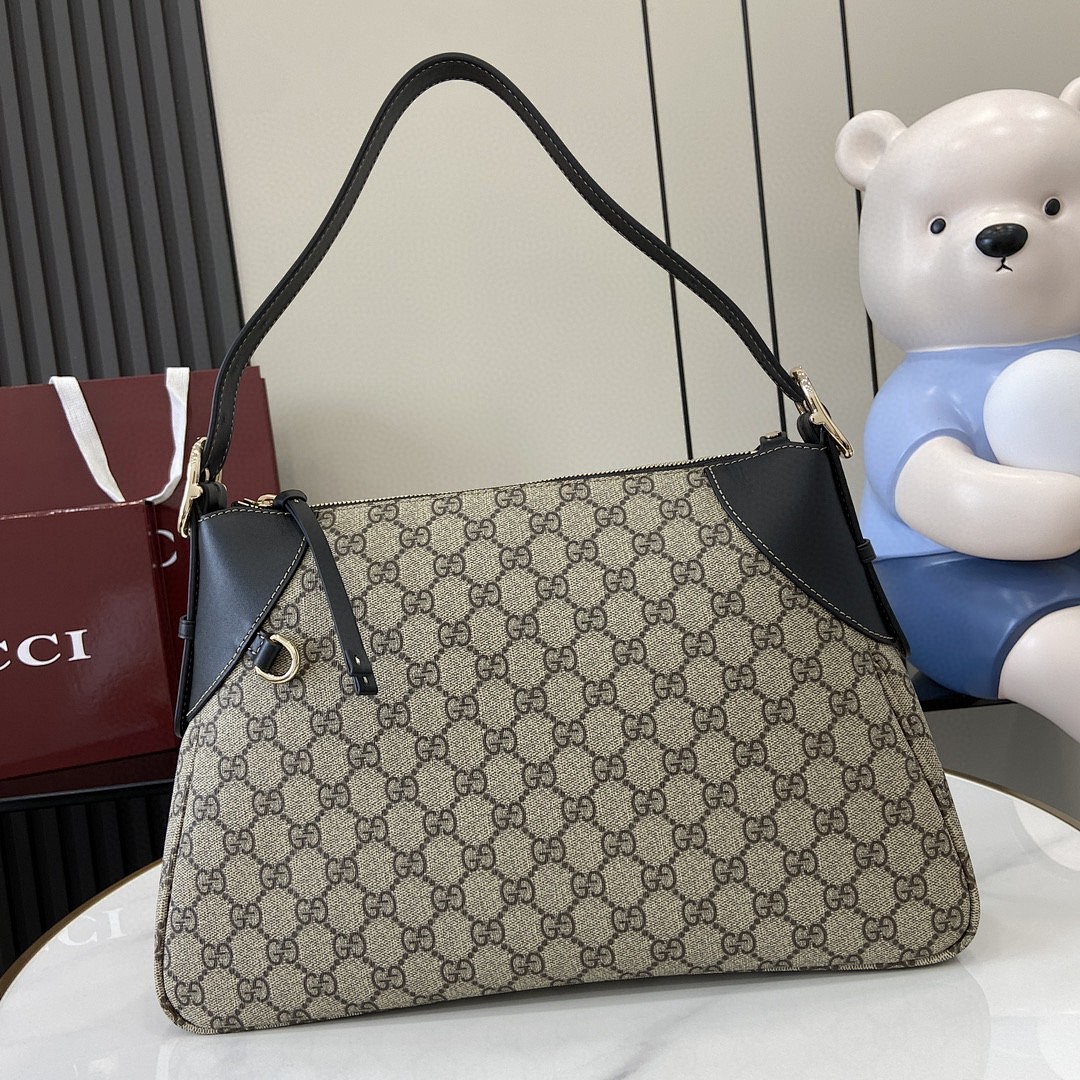 Bag G, photo 1