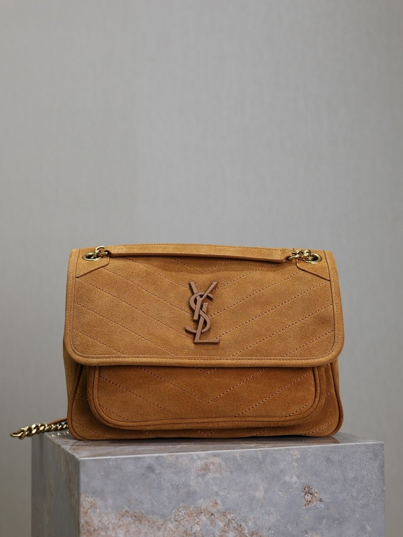 YS, photo 1