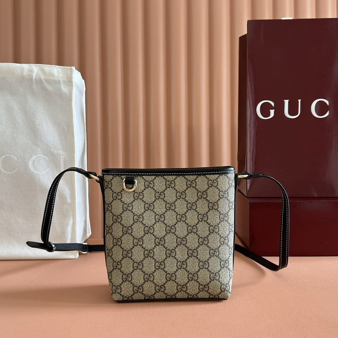Bag G, photo 1