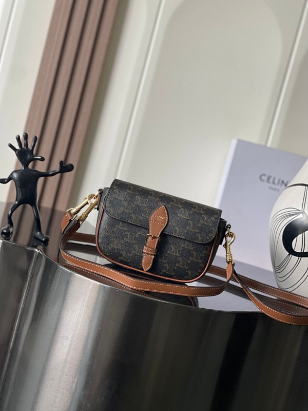 Bag C, photo 1