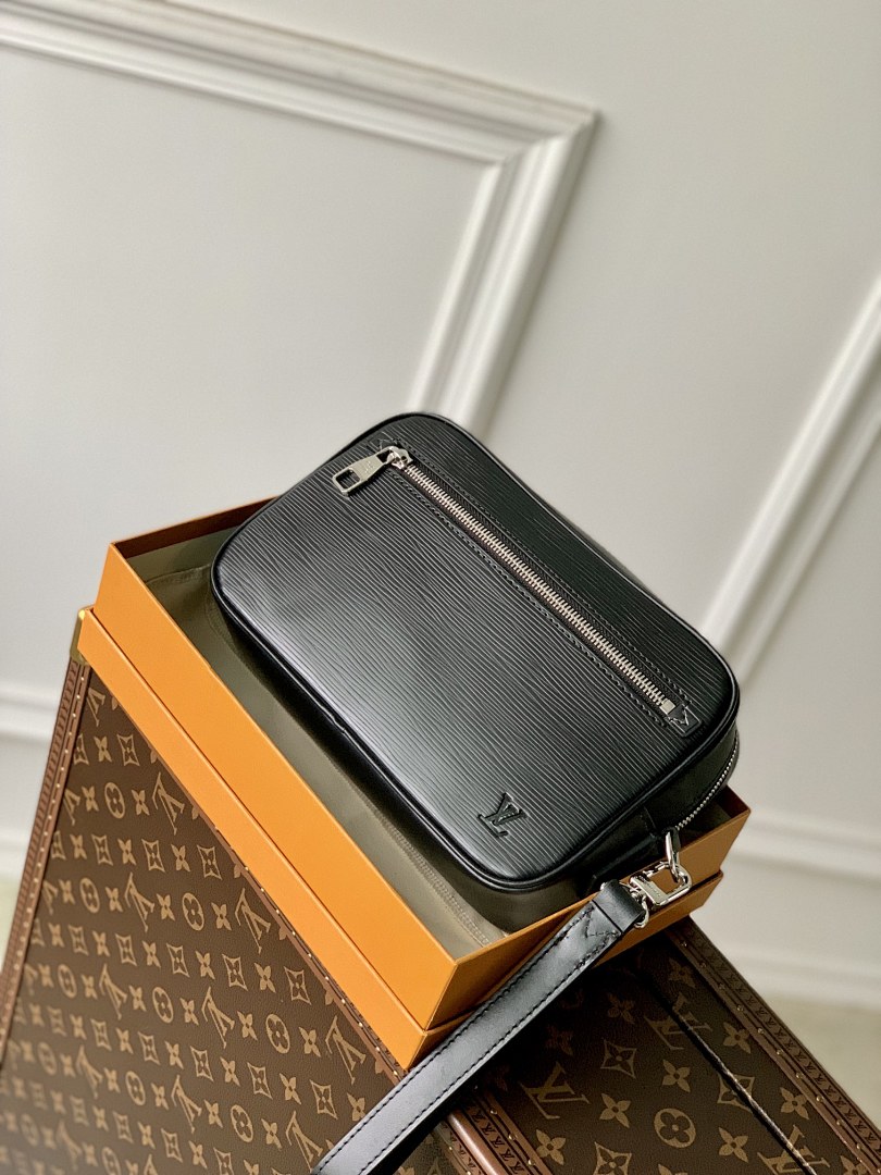 Bag 1, photo 1