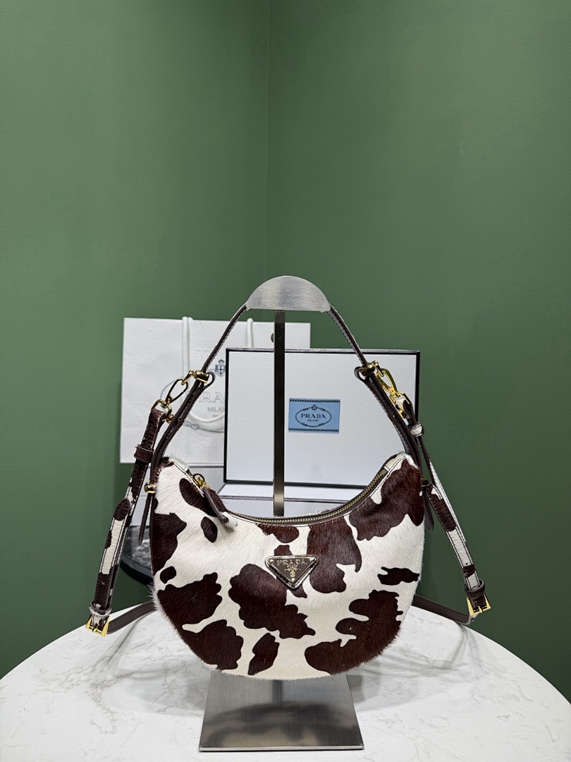 Bag P, photo 1