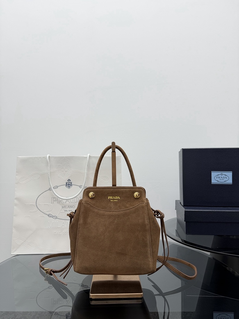 Bag P, photo 1