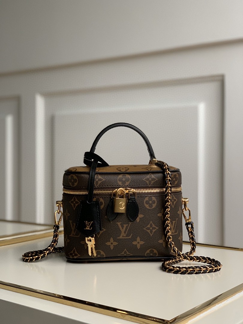 Bag 1, photo 1