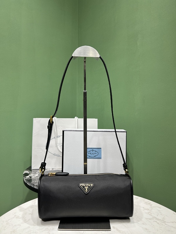Bag P, photo 1