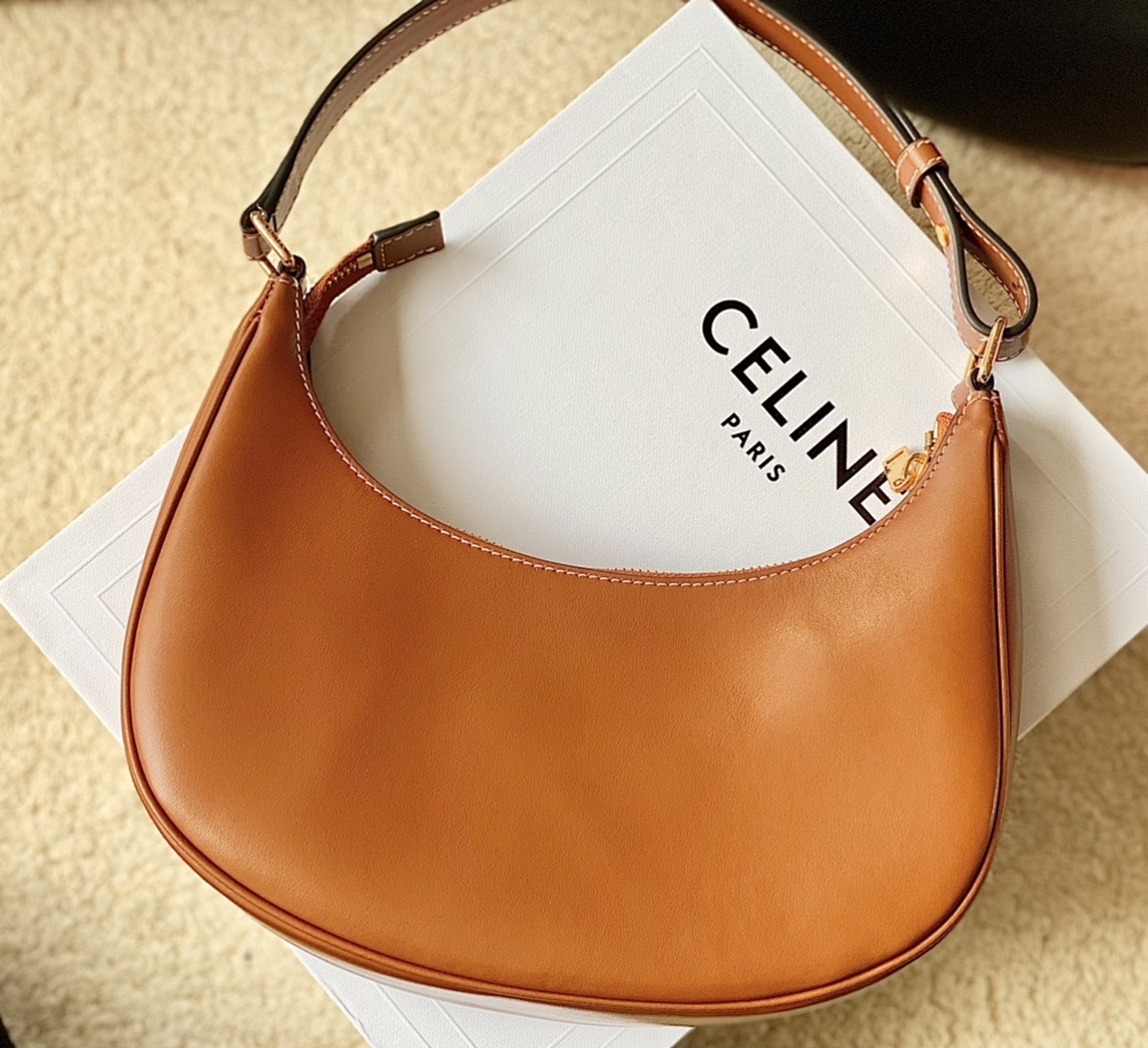 Bag C, photo 1